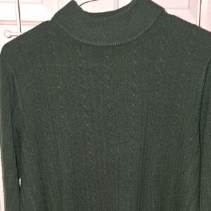Croft & Barrow Dark Green Sweater